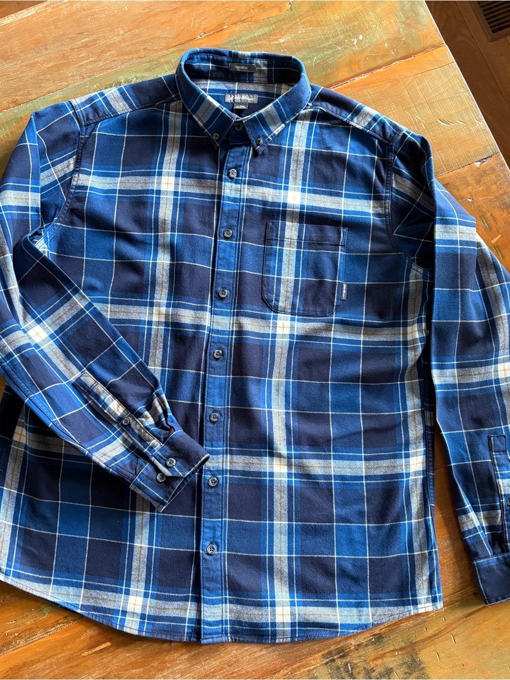 Eddie Bauer Men's Navy & Blue Plaid Button-Down Shirt